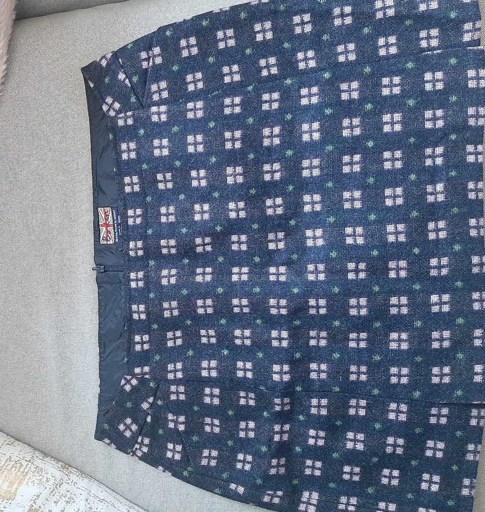 Boden plaid wool mini skit, size 16